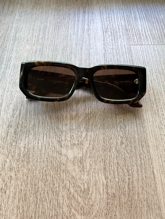 Quay Australia Accessories - quay australia tell me more tortoise brown modern rectangle retro y2k sunglasses